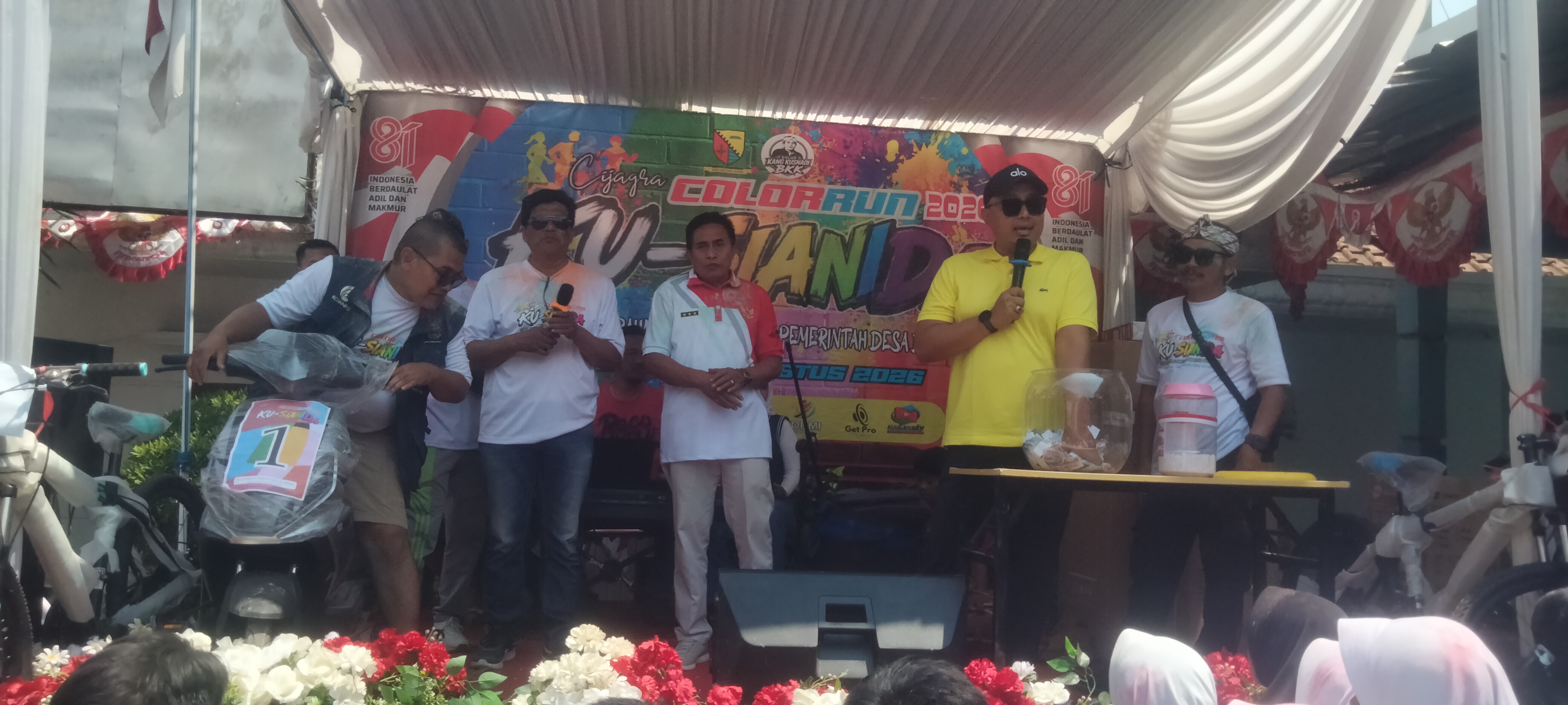‎Masyarakat Desa Cijagra Paseh,  Meriahkan Jalan Sehat Dalam Menyambut HUT RI KE 81