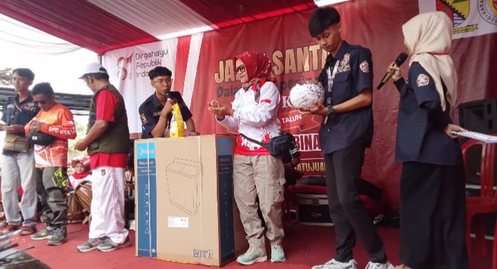 Sambut HUT RI KE 81 Desa Talun Ibun Gelar Jalan Santai Dan Hiburan Rakyat