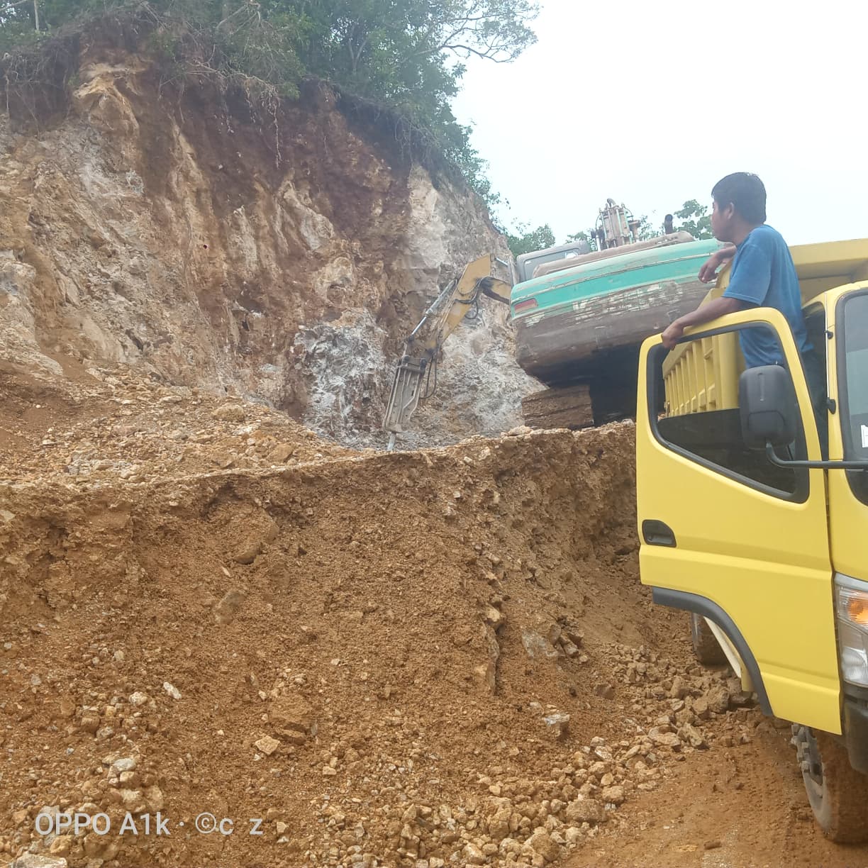 ‎Tambang CV. Rahmatullah Kenagarian Aripan Kec. X Koto Singkarak Diduga Tidak Miliki Amdal