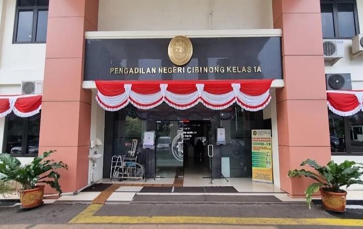 Ketika Majelis Hakim Menjadi Benteng Pembungkaman Pers di Ruang Sidang PN Cibinong 