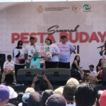 Warga Ikuti Sepeda Santai, Sehat Dan Ceria Bersama H. Cucun Ahmad Syamsurijal