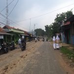 Proyek Sekolah Rakyat Majenang Dikeluhkan, Ceceran Lumpur PT Wika Ancam Nyawa Pengguna Jalan